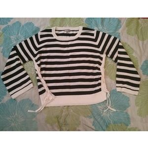 Striped Sweater with laces at the side